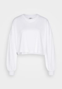 Weißes, kurzes Sweatshirt mit langen Ärmeln, aus Baumwolle gefertigt, mit einem runden Ausschnitt und gerafften Ärmeln, sowie einem kleinen Markenschild an der Seite.