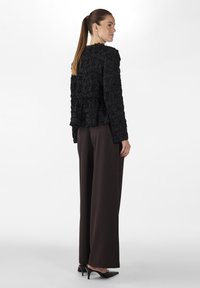 YAS YASFLERA - Camicetta - black