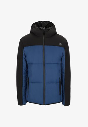 Gefütterte Jacke mit blauem Körper und schwarzen Ärmeln, Kapuze und Kragen; Reißverschluss vorne mit Seitentaschen und kontrastierenden Texturen.