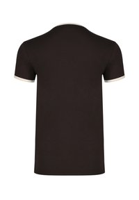 T-shirt noir à manches courtes avec bordure blanche autour du col et des manches, vu de dos sur un fond blanc.