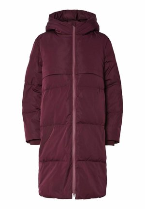 Viininpunainen toppatakki hupulla, edessä vetoketjukiinnitys, pitkät hihat ja tikattu malli, jossa on sileä ja kevyt pinta.