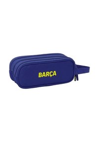 Niebieski piórnik z trzema zamykanymi kieszeniami, z żółtym logo "BARÇA" z przodu i boczną rączką do łatwego przenoszenia.