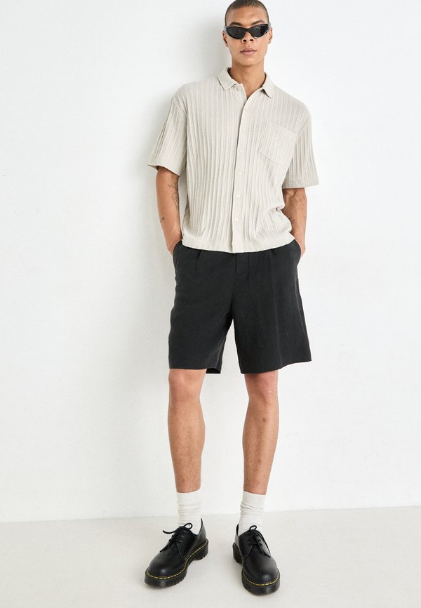 LOOSE SUIT - Shorts4