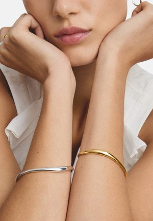 THOMAS SABO, ARMREIF IN WELLENFORM - Bracelet - gold-coloured