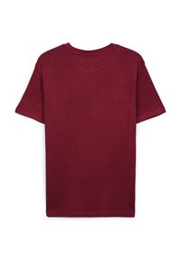 T-shirt bordeaux a maniche corte con un motivo testurizzato, scollatura rotonda e vestibilità comoda. Il materiale sembra morbido e traspirante.