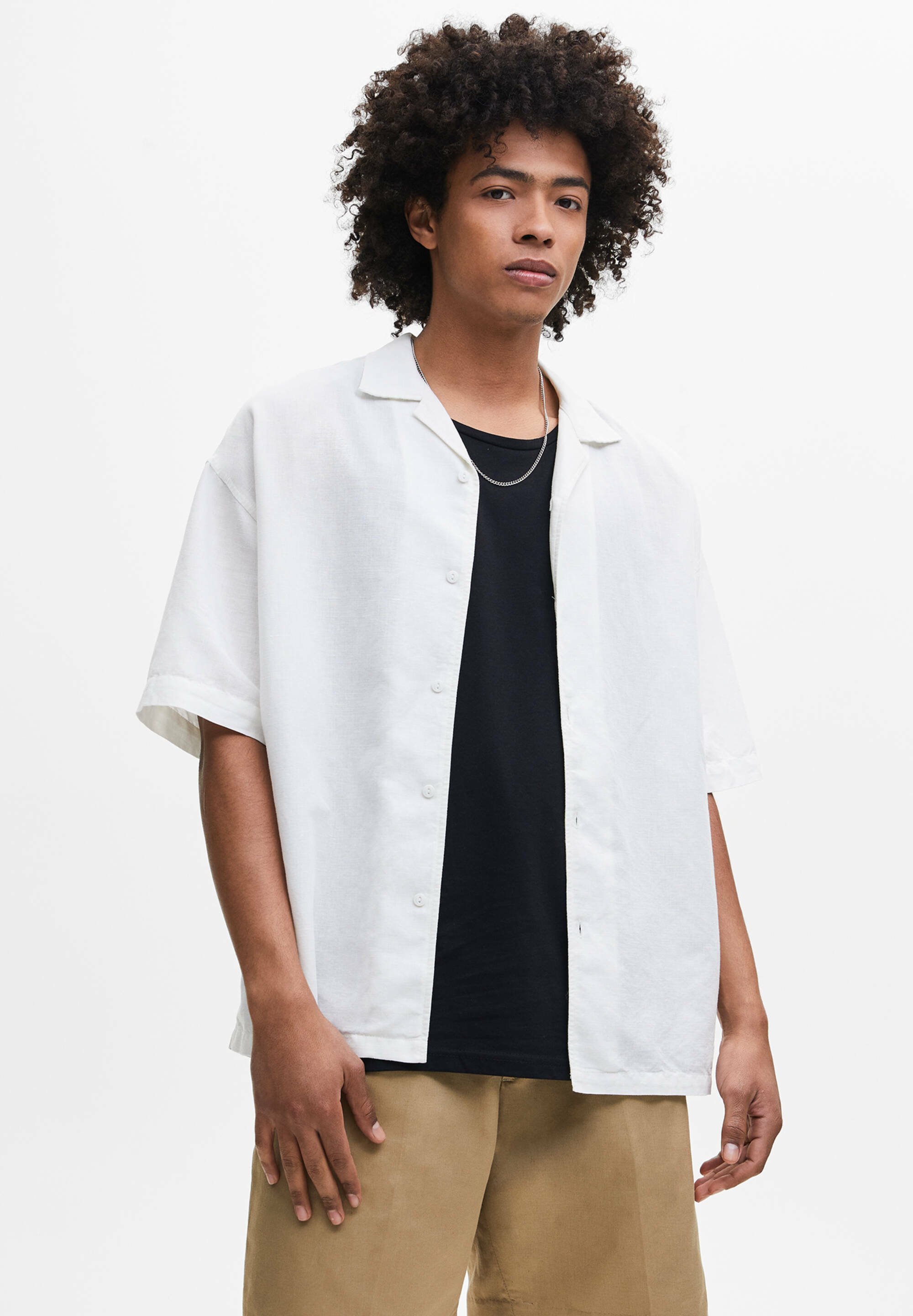 pull and bear short sleeve shirt