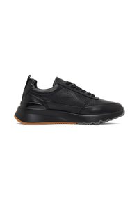 Zwarte leren sneakers met een textuurafwerking, voorzien van een ronde neus, veterfront en een contrasterende gumrubberen zool.