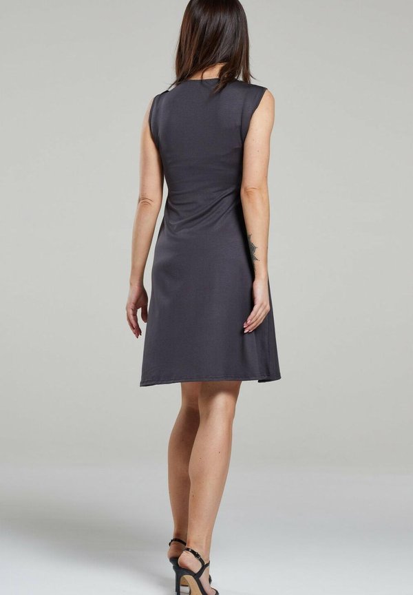 Day dress - graphite4