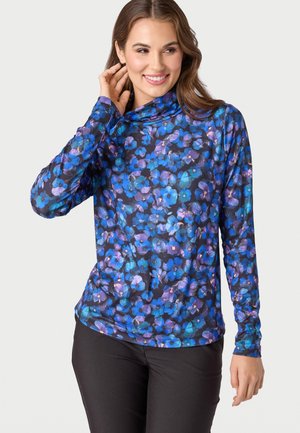 Langarm bloezen top met een zwarte basis en blauwe en paarse bloemen, ontwerp met een kragenhals, gemaakt van een gladde, rekbare stof.