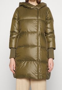 MAX&Co. Abrigo de plumas - green