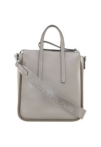 Sac à main en cuir gris avec deux anses supérieures et une bandoulière amovible. Texture lisse, design structuré et accents de couleurs douces.