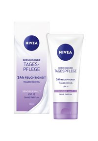 NIVEA LUMINOUS630® SKIN GLOW INSTANT SERUM + EXPERT FILLER HYALURON + TAGESPFLEGE - Gesichtspflegeset