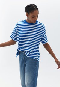OXXO Camiseta estampada - blue stripe