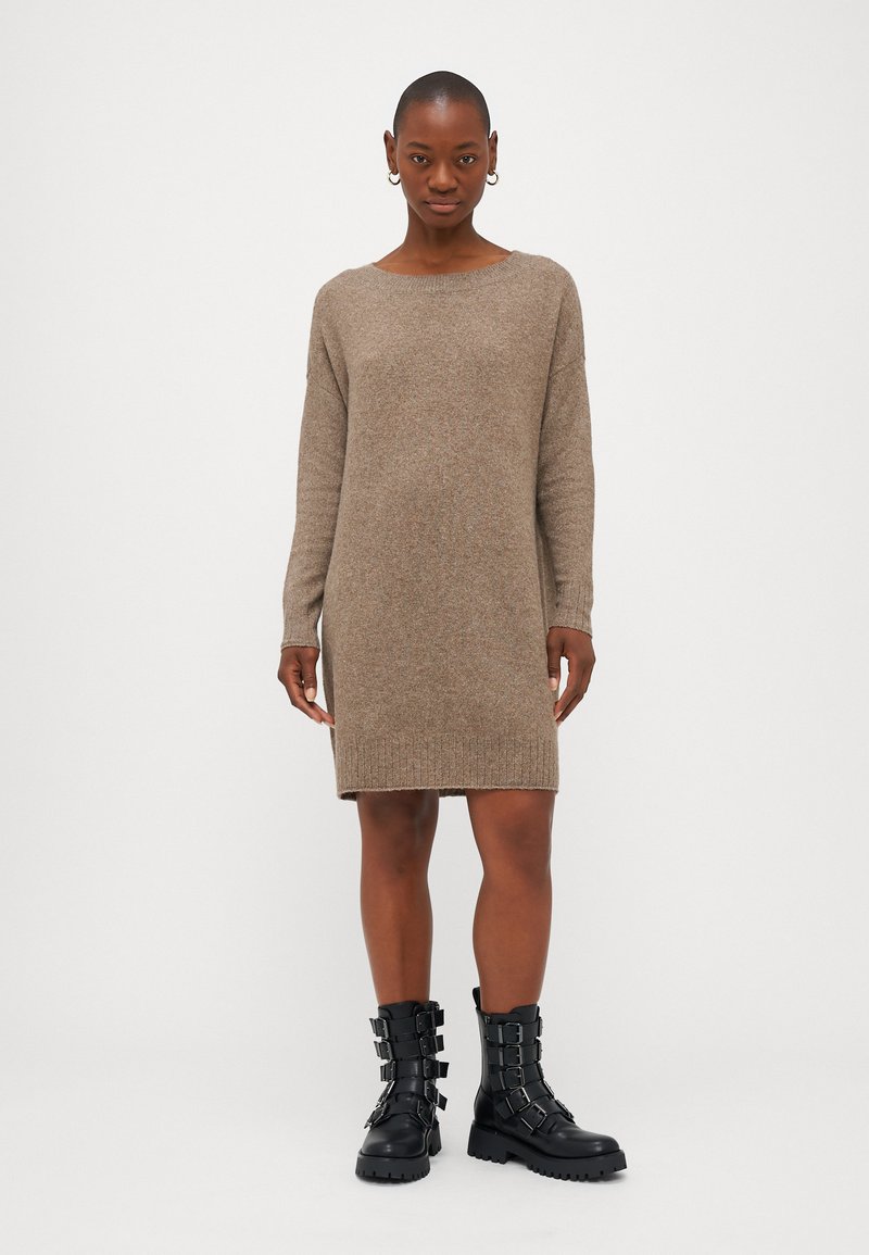 ONLY Petite ONLRICA LIFE BOATNECK DRESS Jumper dress brownie