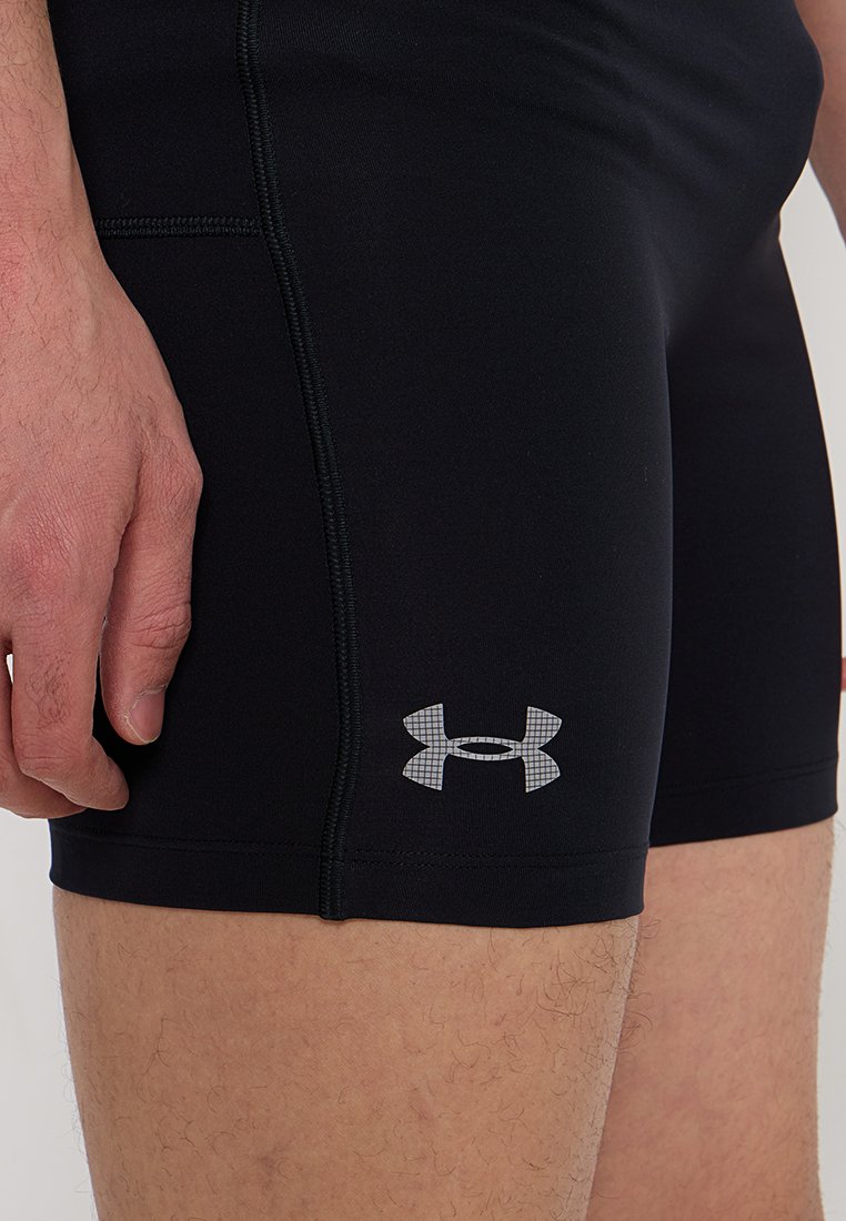 UA TRAIL LAUNCH PRO HALF TGT-BLK