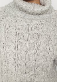 Gina Tricot Stickad tröja - grey