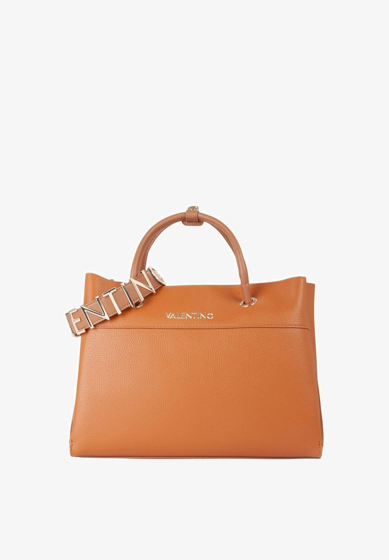 Sac à main en cuir orange avec deux poignées supérieures, orné d'accents de logo et de ferrures métalliques. Texture lisse avec un design structuré.