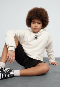 Converse SUSTAINABLE CORE HOODIE UNISEX - Felpa con cappuccio - natural ivory