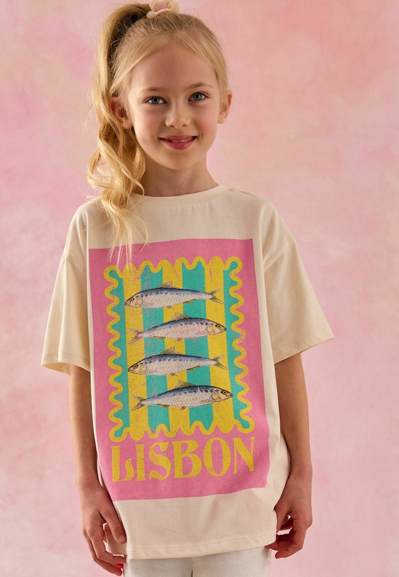 Next - REGULAR FIT - GRAPHIC  - Potiskana majica - ecru pink sardine, Povečajte