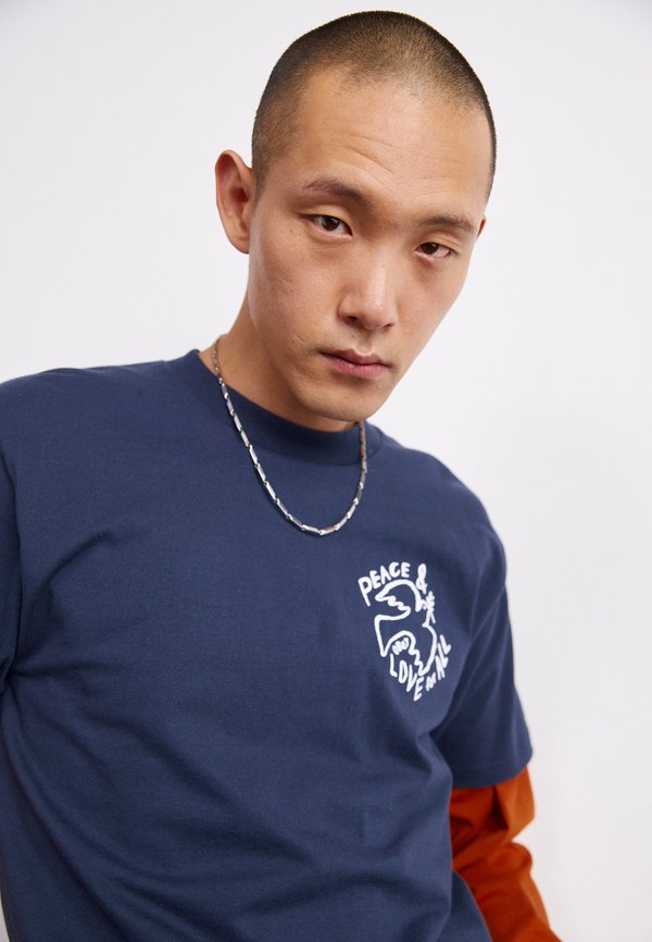 PEACE LOVE FOR ALL - Print T-shirt4