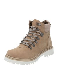 Stivaletto in suede color nocciola con lacci grigi, occhielli in metallo e suola in gomma bianca. Presenta un colletto imbottito e dettagli di cucitura.