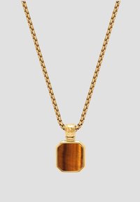 Guld kædedesign med en ottekantet tigerøje pendant, der har en glat overflade og rige brune nuancer, sikret med en dekorativ lås.