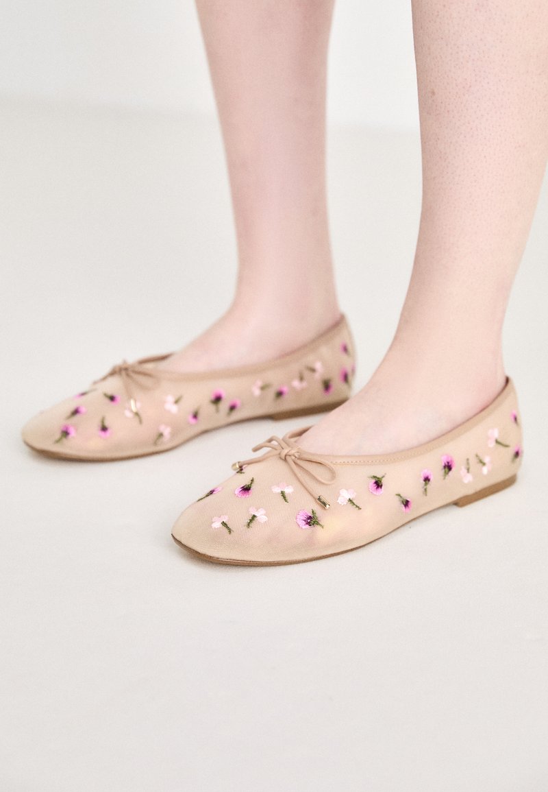 ALDO Ballerina’s meerkleurig