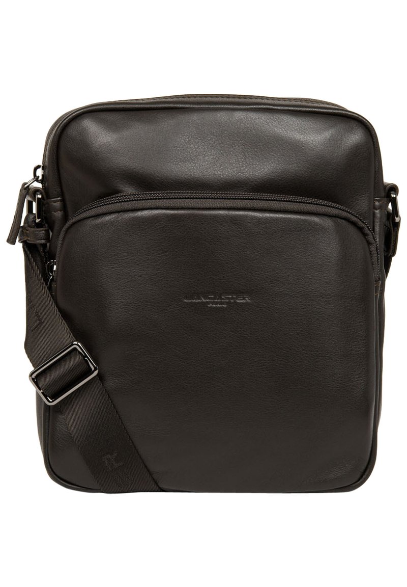 Borsa a messenger in pelle nera con una texture liscia, tasca anteriore con zip, tracolla regolabile e dettagli del logo del marchio in rilievo.
