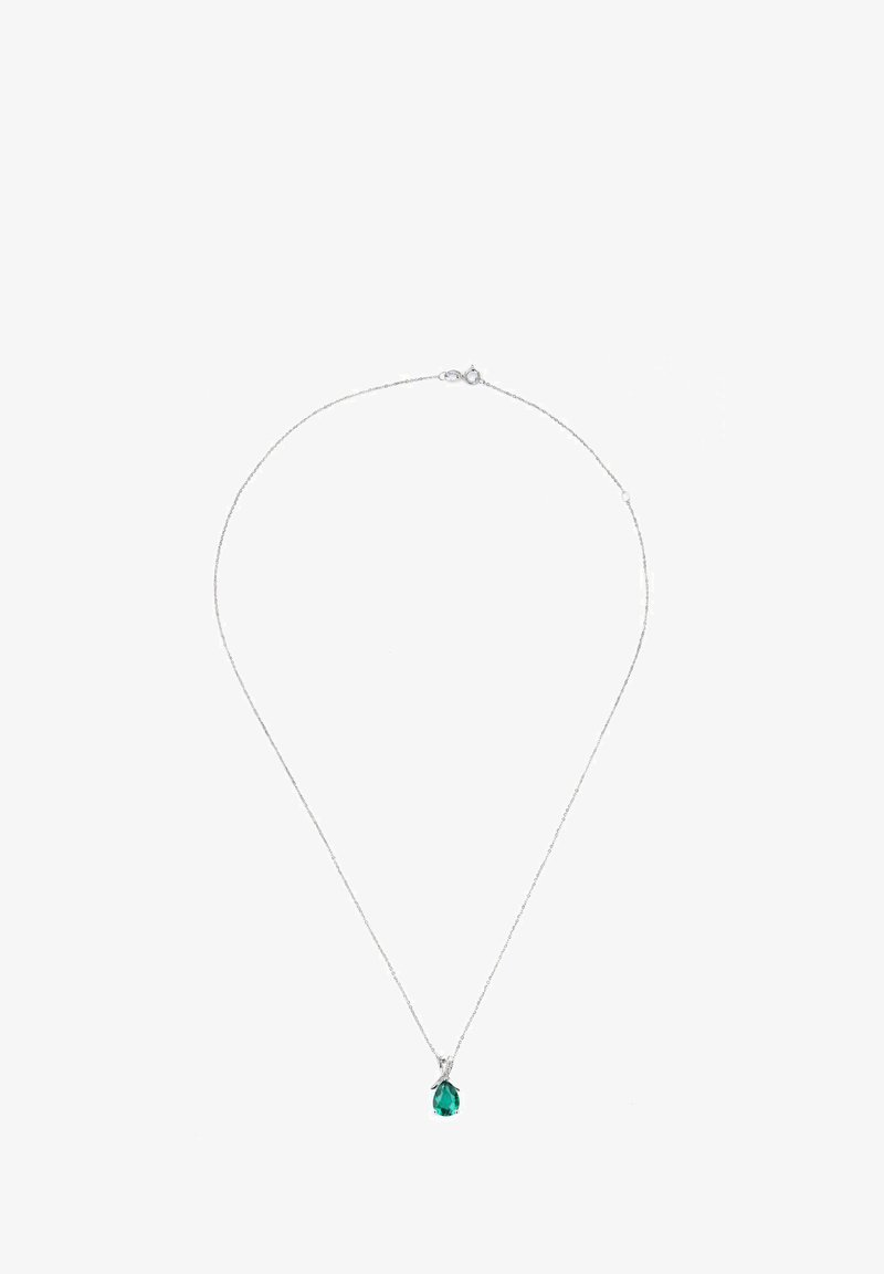 Sølv kæde med en dråbeformet smaragd anhænger, med en poleret overflade og delikat lukning.
