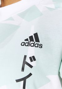 adidas Performance Camiseta estampada - white