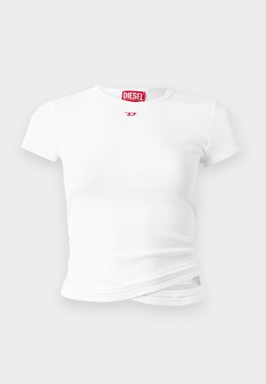 Witte korte mouwen t-shirt van ribbelstof, met een klein rood Diesel-logo op de borst en een gedraaide detail nabij de zoom.