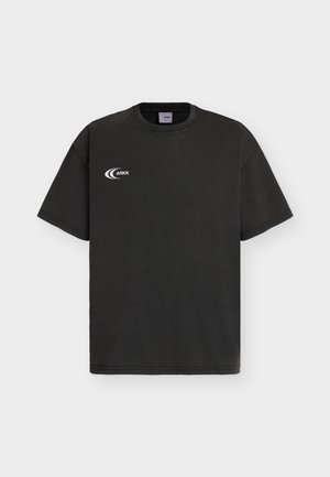 ARKK Copenhagen, LIQUID BOXY TEE UNISEX - Μπλουζάκι με στάμπα - black