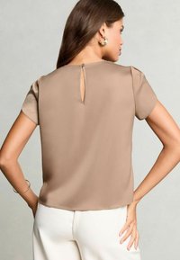 Lipsy TULIP SLEEVE ROUND NECK  - Blūze - brown