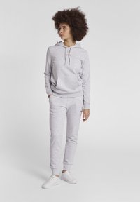 Hummel HMLOLIVIA REGULAR  - Trainingsbroek - light grey melange