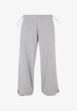 Pantalones de pierna ancha en gris claro, hechos de algodón suave, con cordones ajustables en la cintura y el dobladillo para un ajuste personalizado.