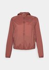 TRAIL - Sportdzseki - red sepia/phantom/black