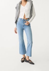 Stradivarius Jeans a zampa - light blue