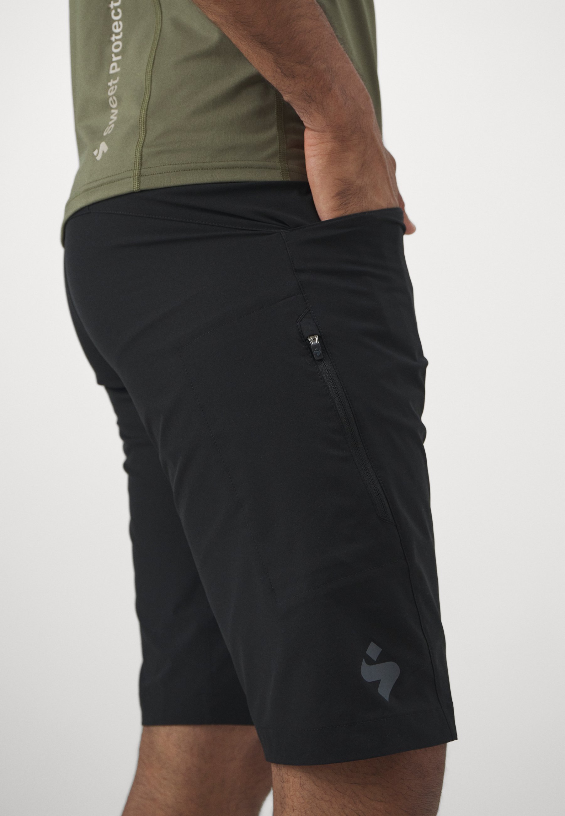 Sweet Protection HUNTER SLASHED Outdoor shorts black Zalando
