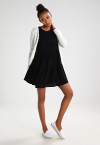 Thumbnail Image 2