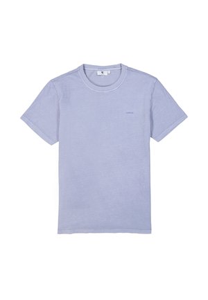 Hellblau-lila Kurzarm-T-Shirt aus Baumwolle. Verfügt über einen runden Halsausschnitt und ein minimalistisches Design mit kleinem Logo auf der Vorderseite.