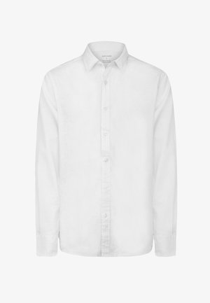 Camicia bianca a maniche lunghe con colletto, dotata di sette bottoni frontali e polsini con bottoni, mostrata su uno sfondo bianco.