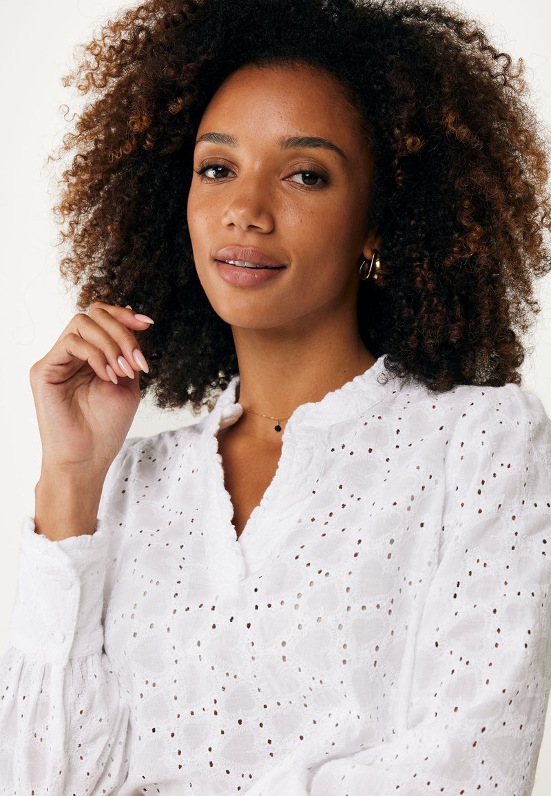 Haut Bohème Dentelle Coton Broderie Anglaise - Taille 2 (34/36), écru, Manches Ballon