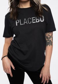 Paradiso Clothing PLACEBO GLITCH BAND LOGO - Print T-shirt - black