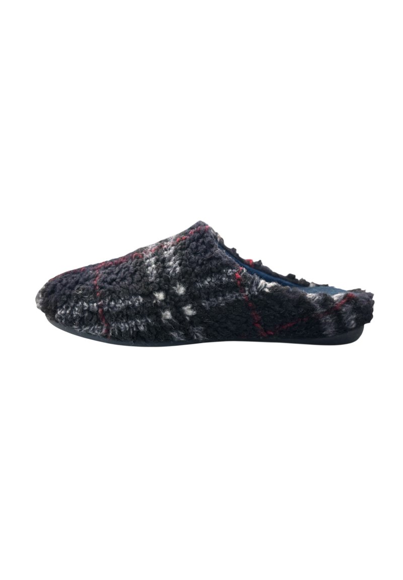Wollen instapslippers met een zwart, wit en rood ruitpatroon, voorzien van een gestructureerd oppervlak en een ronde neus. Zwarte zool.