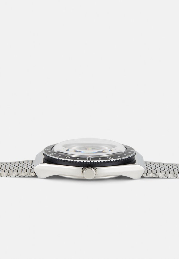 Q COLOR SERIES - Watch3