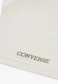 Converse STATIC BACKGROUND - Trükipildiga T-särk - egret