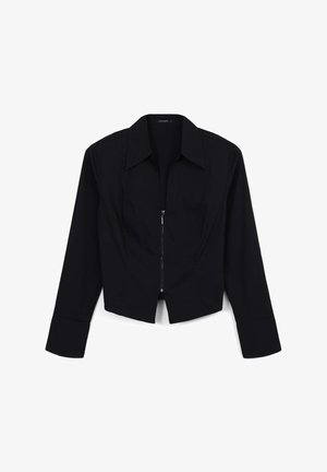 Giacca nera corta con colletto, maniche lunghe e chiusura frontale con zip. Tessuto liscio con cuciture sartoriali.