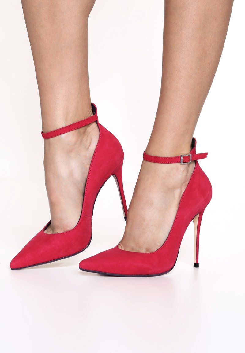 MAI PIÙ SENZA Lodičky na vysokém podpatku - red