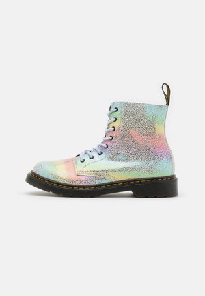 doc martens arc en ciel