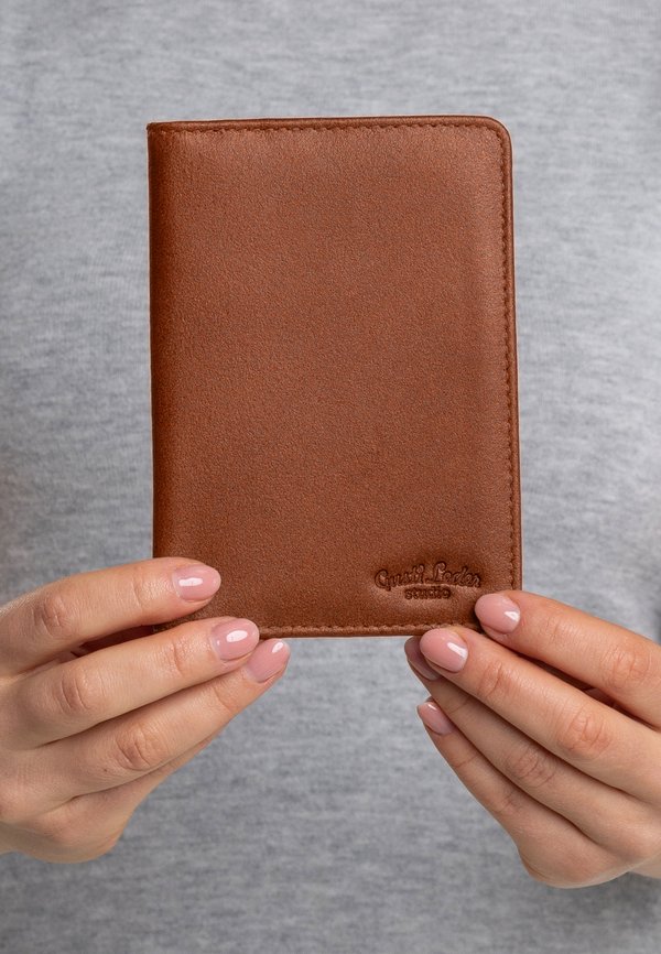 BRODIE - Reisepassetui